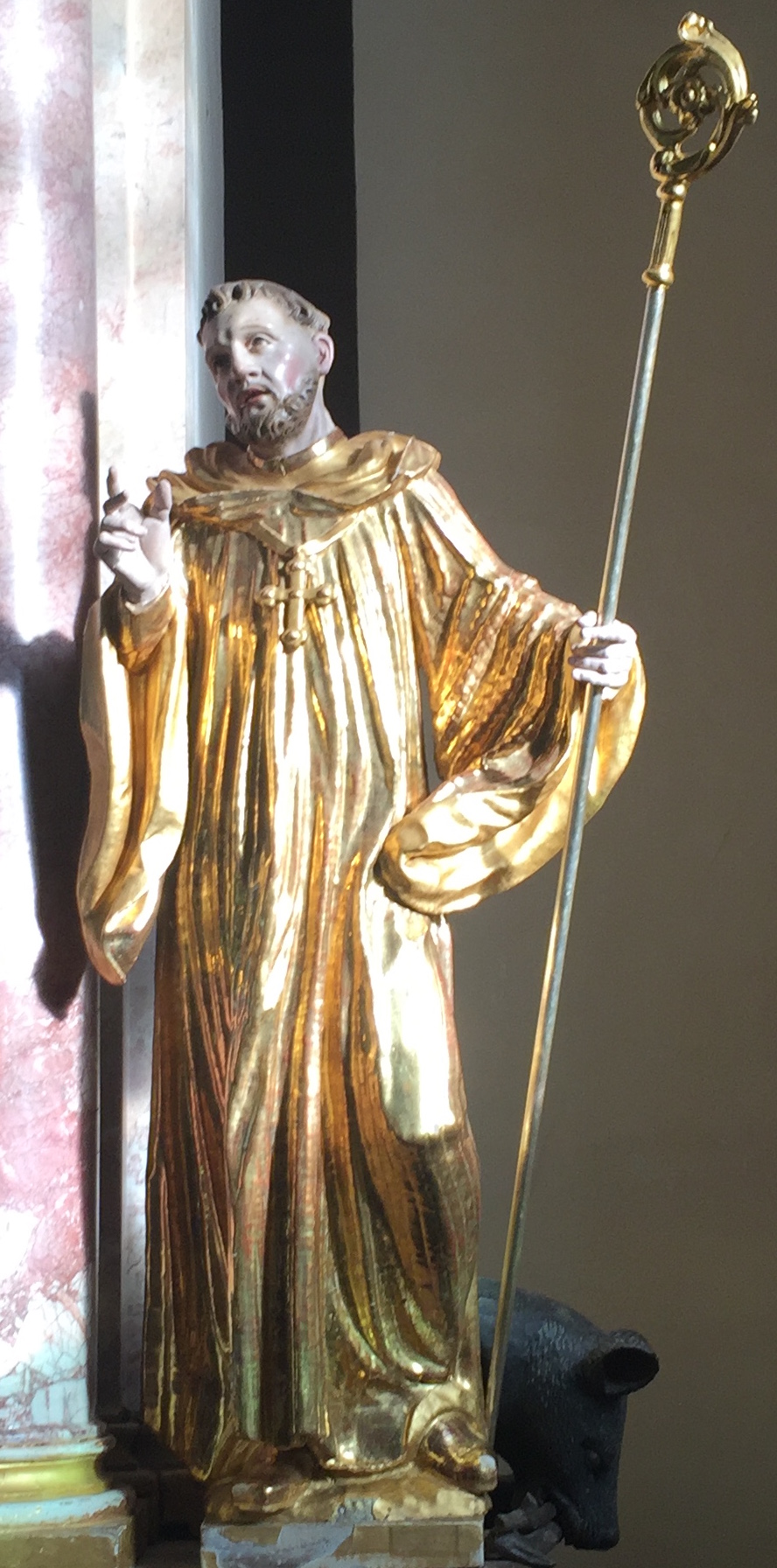 heiliger Gallus / Ulrich Diel OSB Statue des heiligen Gallus in St. Gallen in der Steiermark